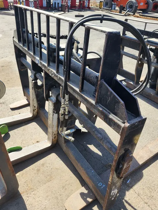 2014 JCB 332/E5286 Attachment