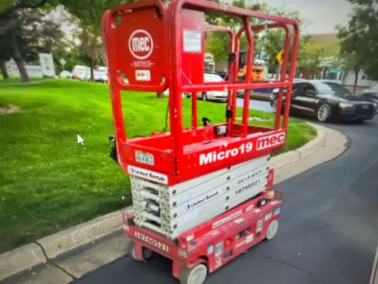 2018 MEC MICRO 19 Scissor Lift