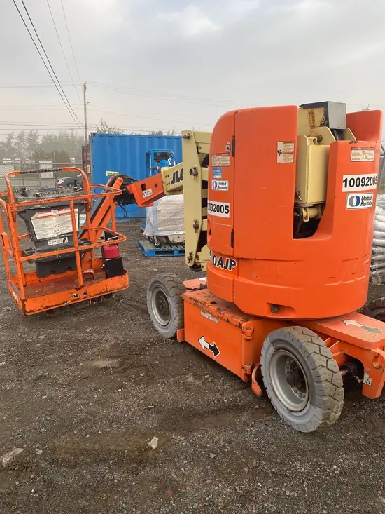 2012 JLG E300AJP Articulating Boom Lift