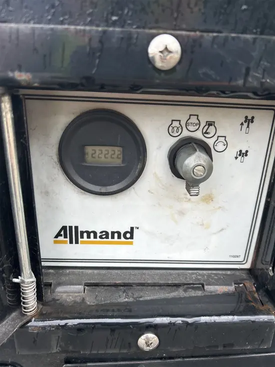 2019 Allmand NLV-ML3EC Portable Light Tower