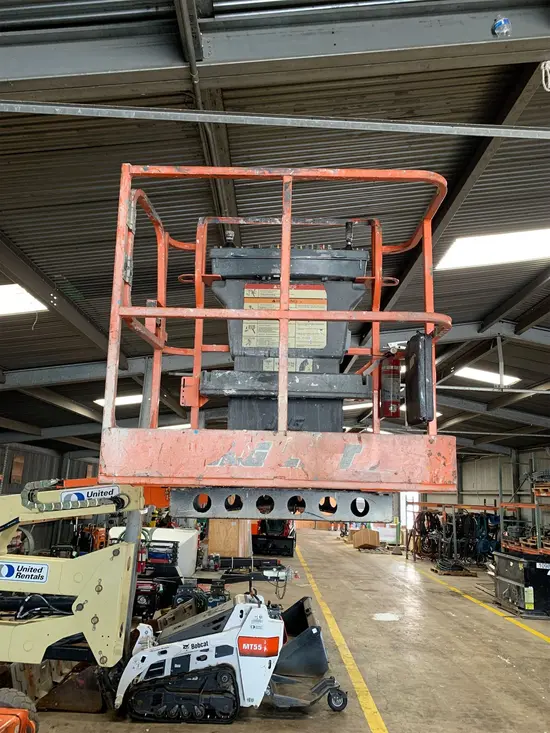 2014 JLG E400AJPN Articulating Boom Lift