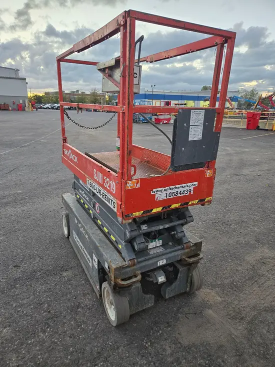 2017 Skyjack SJIII3219 Scissor Lift
