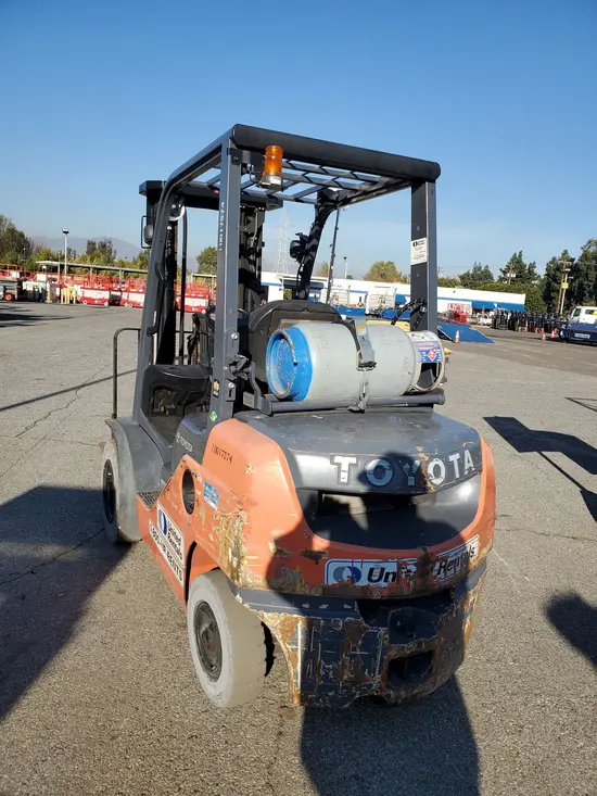 2017 Toyota 8FGU25 Warehouse Forklift