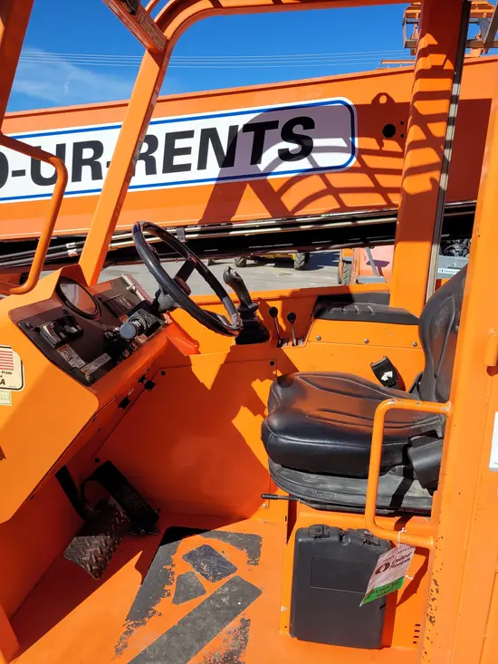 2015 SKYTRAK 6042 Forklift