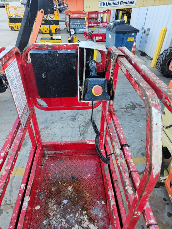 2018 MEC MICRO 19 Scissor Lift