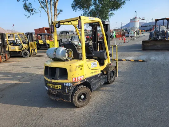 2017 HYSTER H50XT Warehouse Forklift