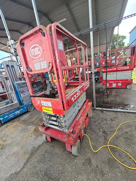 2017 MEC 1330SE Scissor Lift
