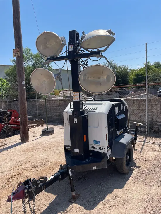 2017 Allmand NIGHT-LITE PRO Portable Light Tower