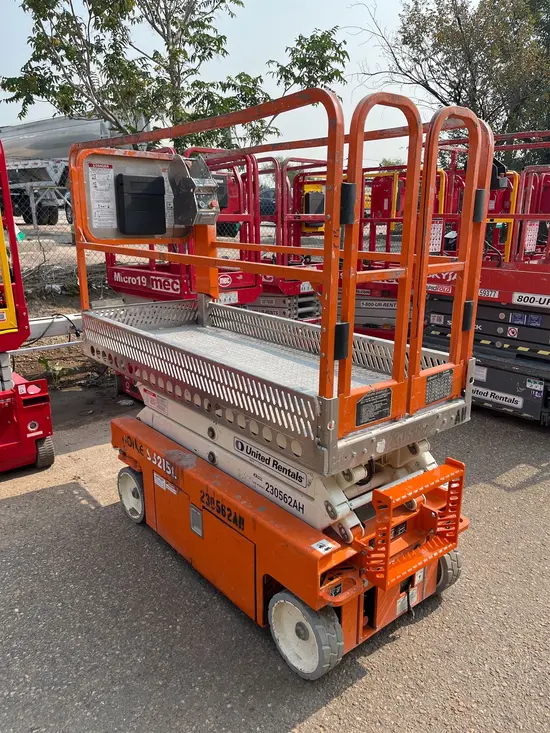 2019 Snorkel S3215L Scissor Lift