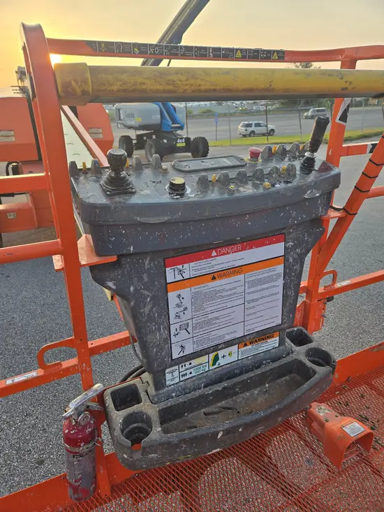 2017 JLG 600S Boom Lift