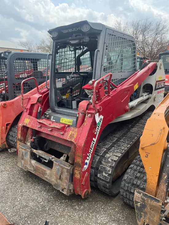 2018 Takeuchi TL12R2-CR Track Loader