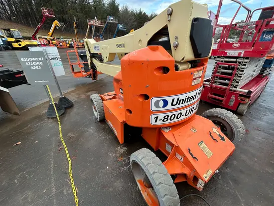 2016 JLG E450AJ Articulating Boom Lift