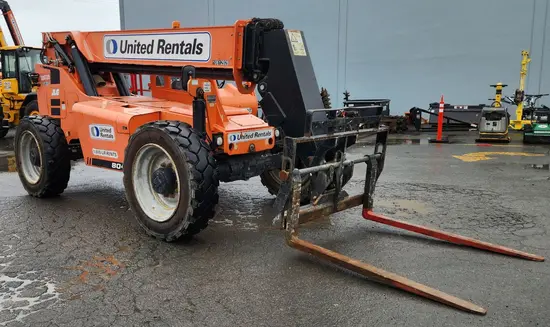 2017 SKYTRAK 8042 Forklift