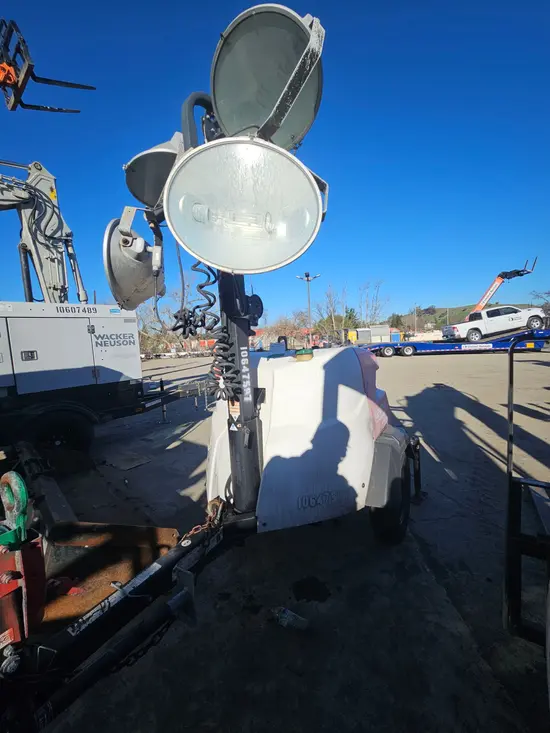 2017 Magnum Pro MLT6SM Portable Light Tower