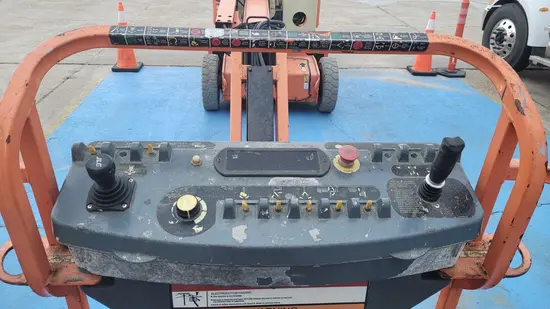 2015 JLG E400AJPN Articulating Boom Lift