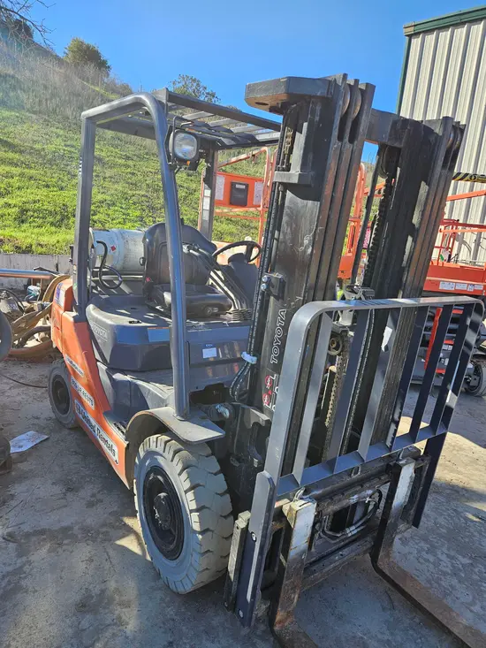 2019 Toyota 8FGU25 Warehouse Forklift