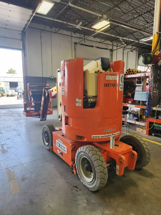 2017 JLG E300AJP Articulating Boom Lift