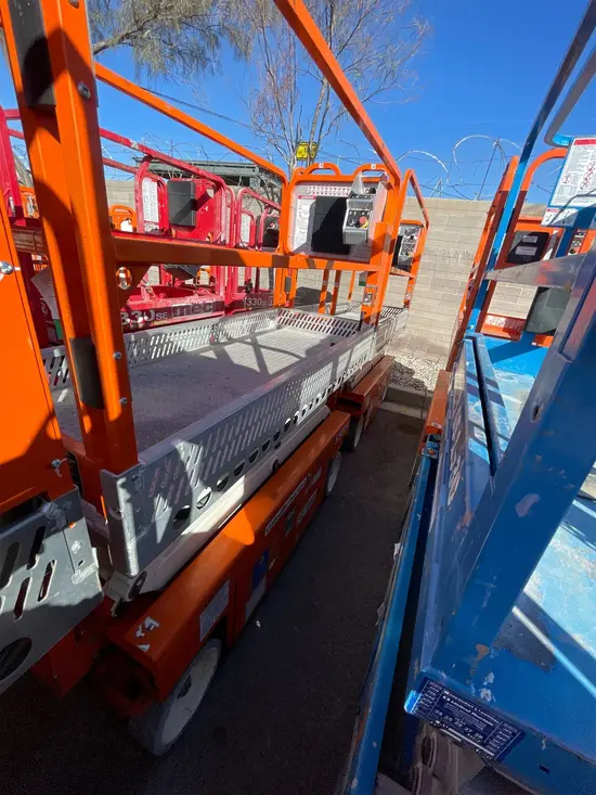 2020 Snorkel S3215L Scissor Lift