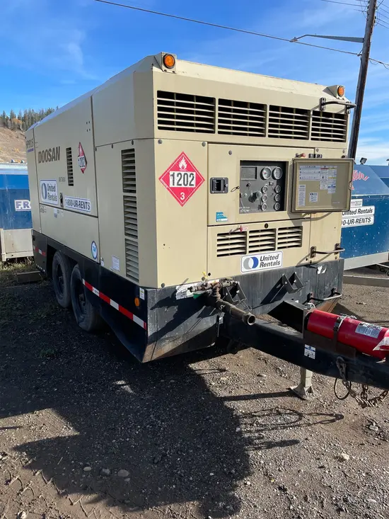 2017 Doosan HP915WCU-T4F Air Compressor