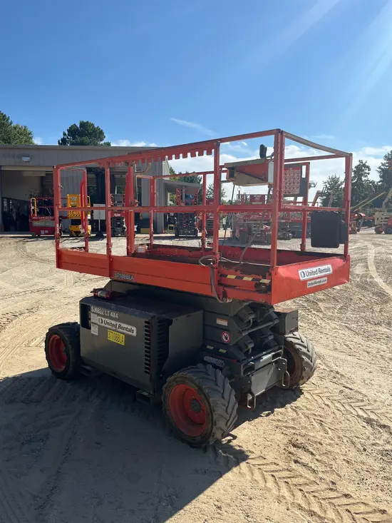 2016 Skyjack SJ6832RT Rough Terrain Scissor Lift