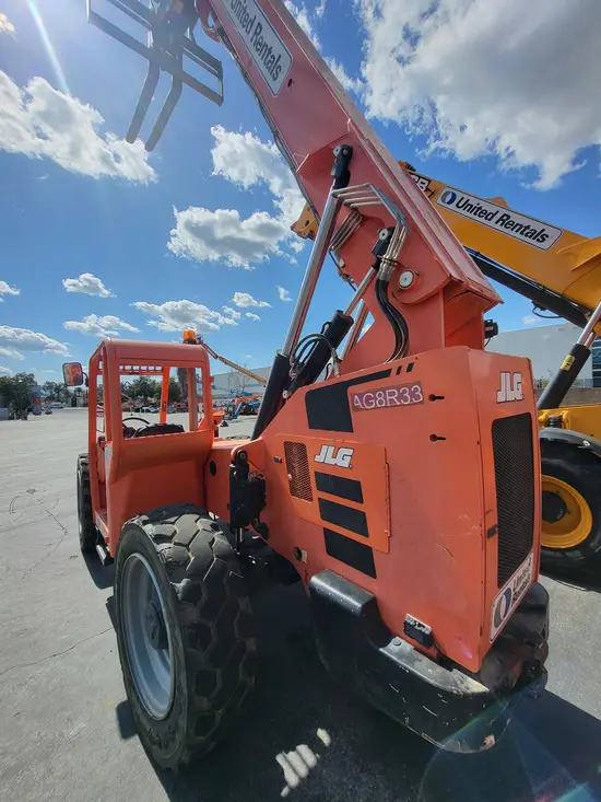 2017 SKYTRAK 8042 Forklift