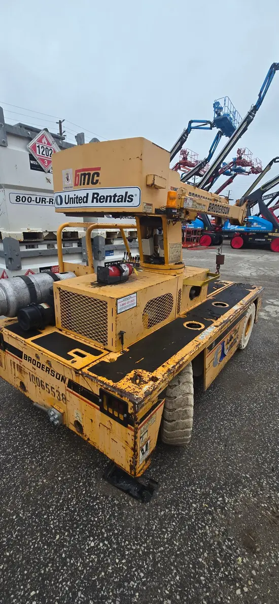 2012 Broderson IC-35-2F