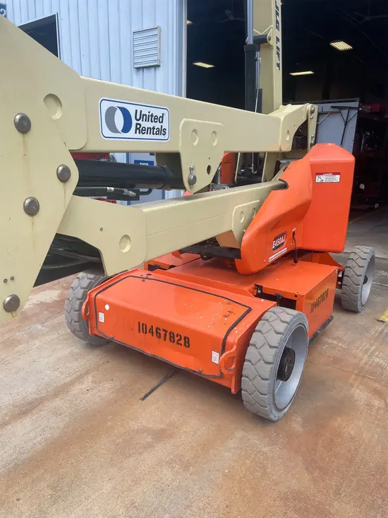 2016 JLG E450AJ Articulating Boom Lift