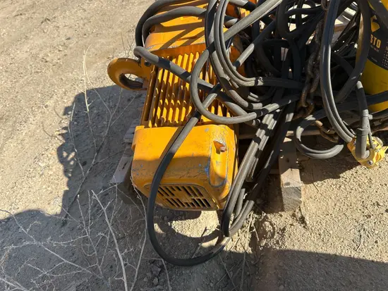2012 JD NEUHAUS PROFI 3T/6T Hoist