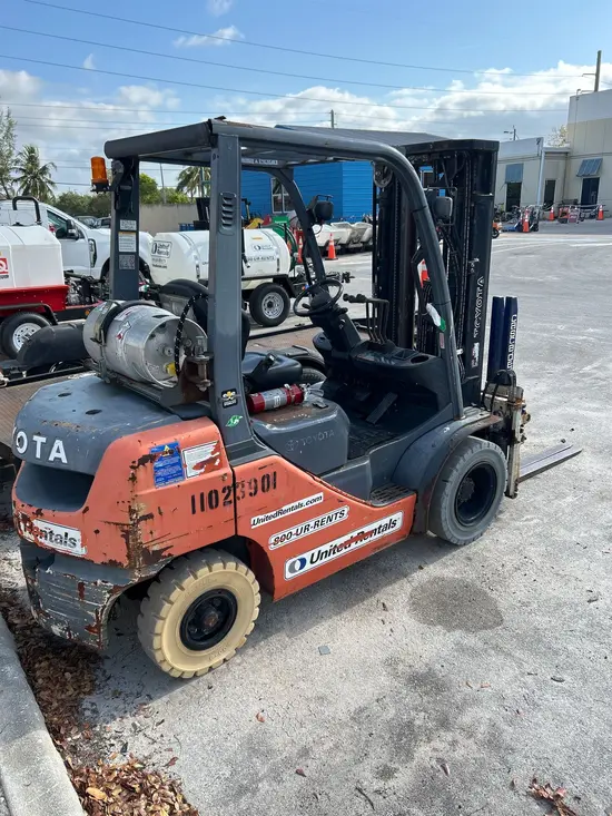 2019 Toyota 8FGU25 Warehouse Forklift
