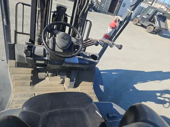 2016 Toyota 8FD35U Warehouse Forklift