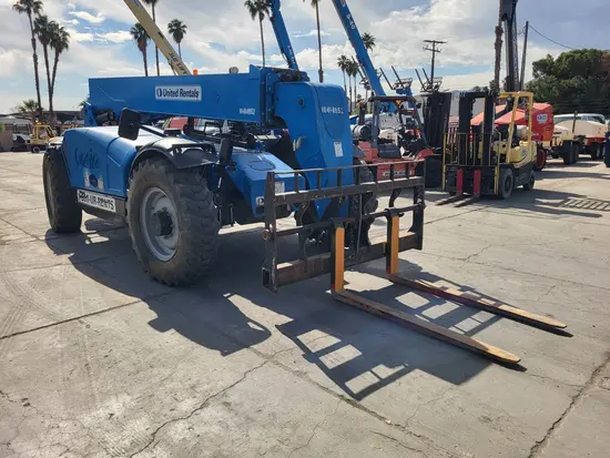 2015 Genie GTH-844 Forklift