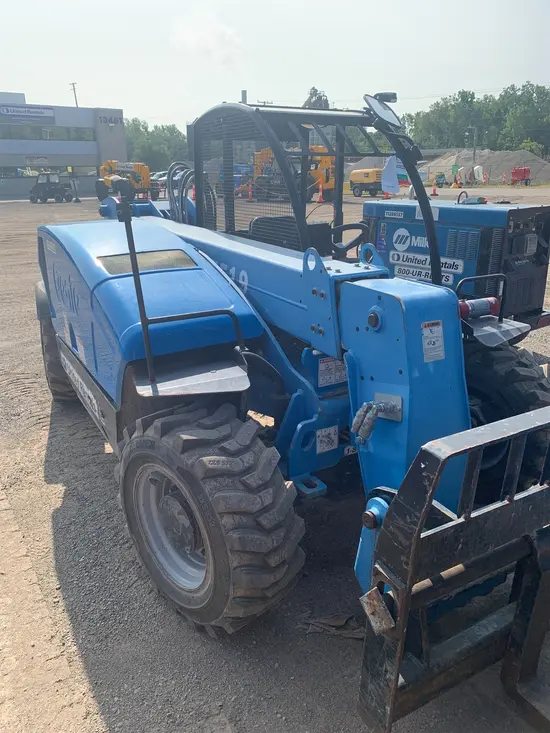 2018 Genie GTH-5519 Forklift