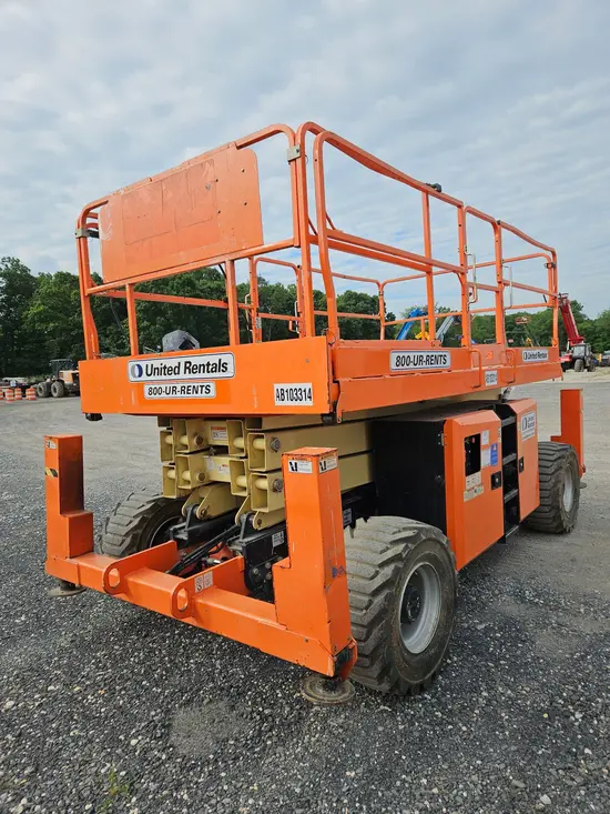 2018 JLG 330LRT Rough Terrain Scissor Lift