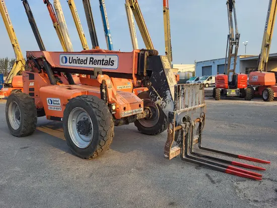 2017 SKYTRAK 6042 Forklift