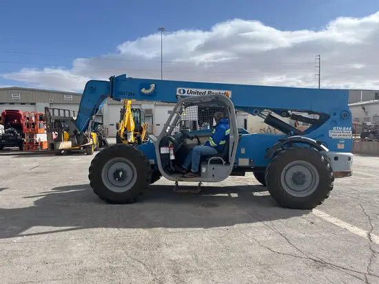 2013 Genie GTH-844 Forklift