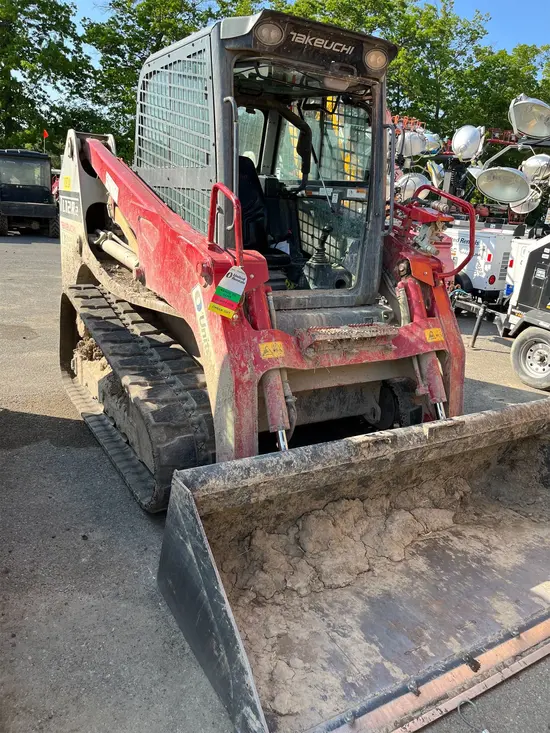 2020 Takeuchi TL12R2-CR Track Loader