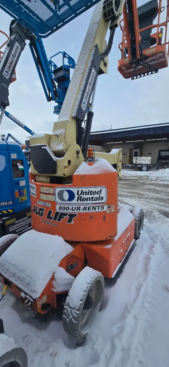 2012 JLG E400AJPN Articulating Boom Lift