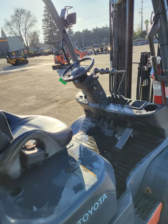2019 Toyota 8FGU25 Warehouse Forklift