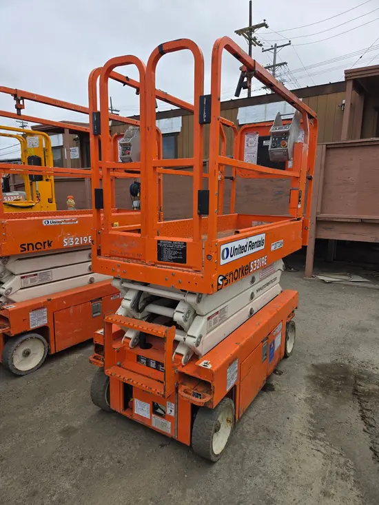 2018 Snorkel S3219E Scissor Lift