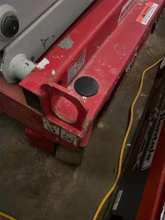 2018 MEC MICRO 19 Scissor Lift
