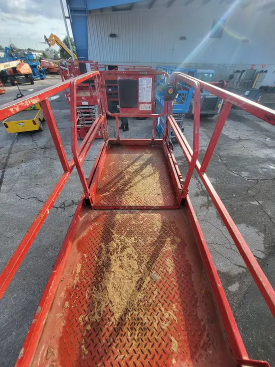 2017 MEC 4555SE Scissor Lift