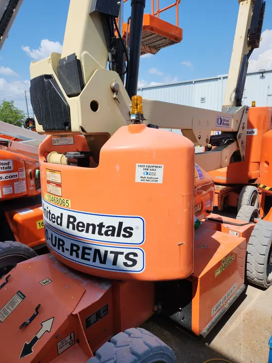 2016 JLG E450AJ Articulating Boom Lift