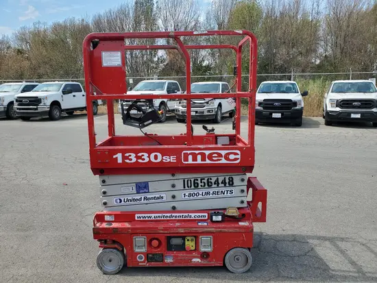 2017 MEC 1330SE Scissor Lift