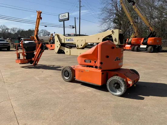 2014 JLG E400AJPN Articulating Boom Lift
