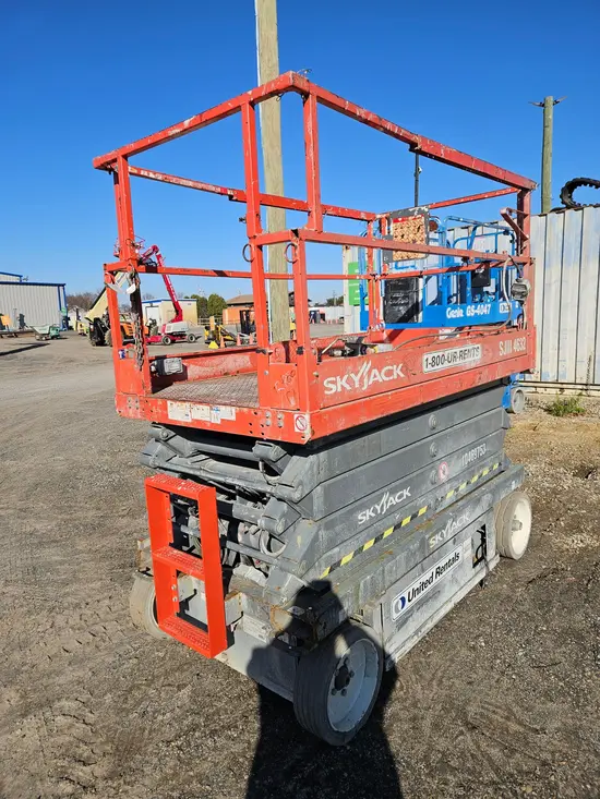 2016 Skyjack SJIII4632 Scissor Lift