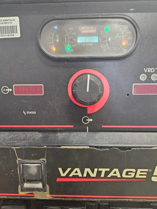 2019 Lincoln Electric VANTAGE 549 Welder