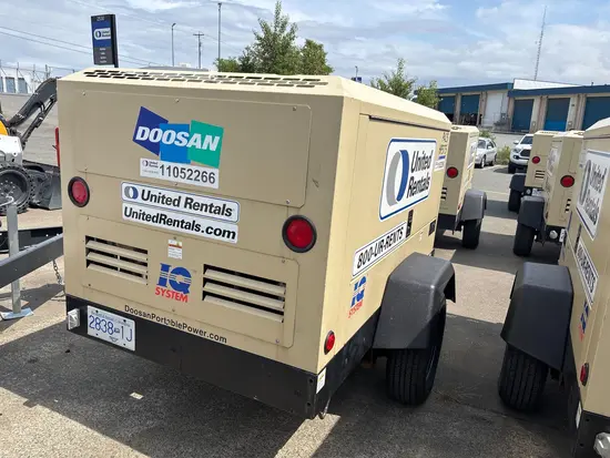2020 Doosan P425/HP375EXT4I Air Compressor