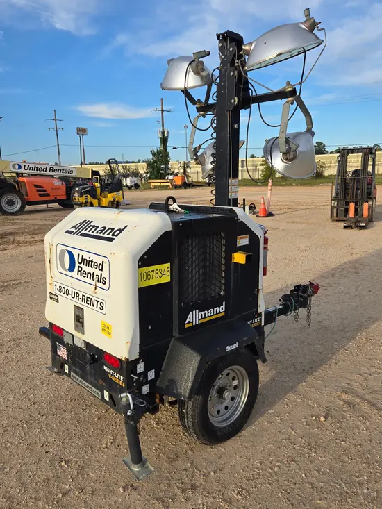 2017 Allmand NIGHT-LITE PRO Portable Light Tower