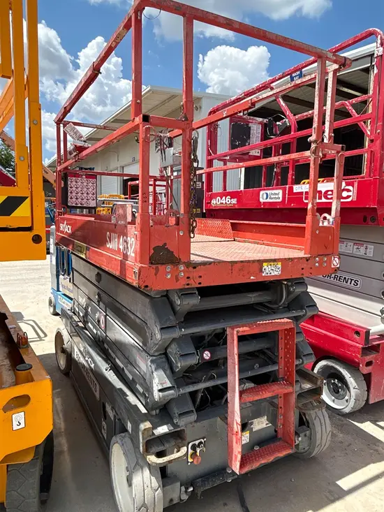 2017 Skyjack SJIII4632 Scissor Lift