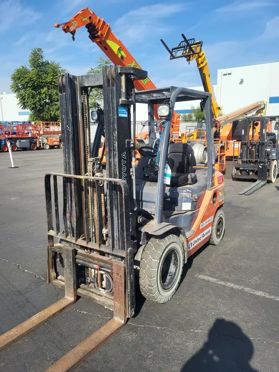 2019 Toyota 8FGU25 Warehouse Forklift